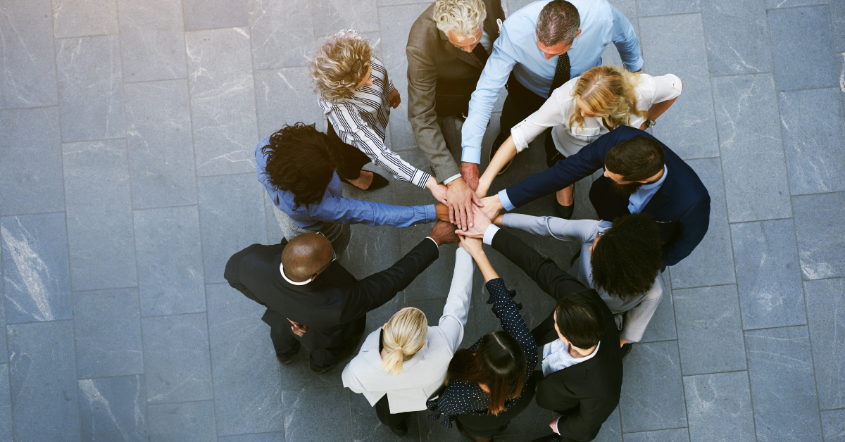 What Are Corporate Team Building Facilitators?